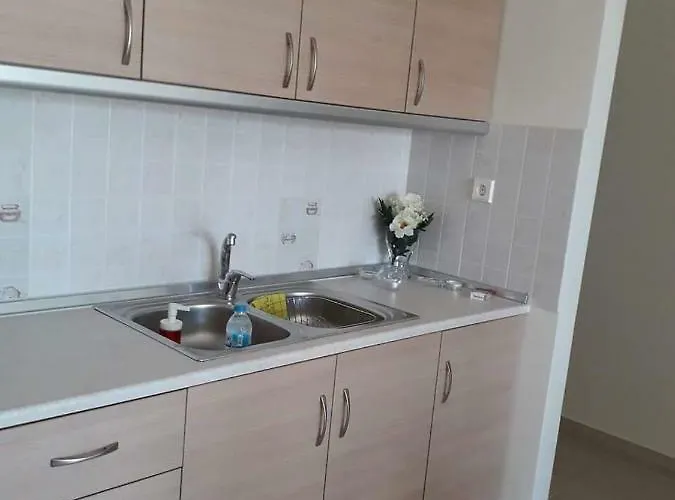 Jordan's 2nd At Apartament *